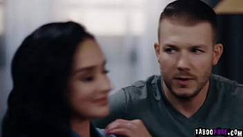 Codey Steele and Dante Colle penetrates Sheena Ryder'_s mouth and pussy