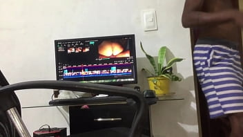 O novinho agora tbm fode a minha mulher e enche a buceta dela de leite