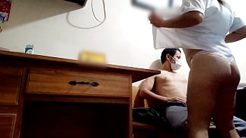 EL INSTITUTO DEL PECADO! DIRECTOR EMPRESARIAL INVITA A SU  SECRETARIA PARA REVISAR  NOMINA DEL INVENTARIO DE LA OFICINA, PERO PRONTO LA OFICINISTA SE COMIENZA A SACAR LA FALDA Y A TENER SEXO INTENSO CON SU JEFE