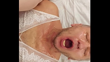 Золотой дождь на чмошника