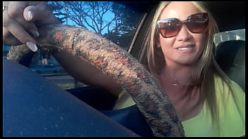 Corrida mamadrivee vers&atilde_o Pickachu loira .