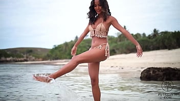 Naughty Asian babe Puri Cinta cum multiple times