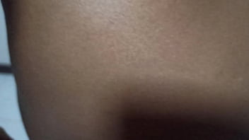 a puta do corno dan&ccedil_ou pra mim no motel enquanto o marido assistia o jogo da Copa do mundo com os amigos