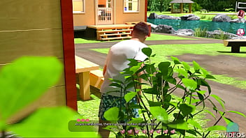 HELPING THE HOTTIES #70 &bull_ A slit so hot you wouldn'_t dare to touch it