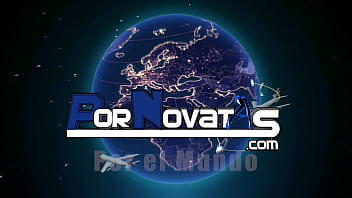 Joven mulata follando en el coche Dulce Paris con Victor Bloom