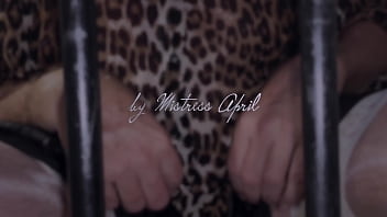 Dominatrix Mistress April - Slave fists Slave