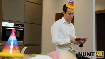 HUNT4K. Sex fun costs money so BF has profit thanks to his girlfriend