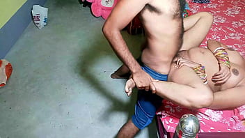 Village Bhabhi XXX pussy fuck after seduces electrician full HD porn video clear audio | FIREECOUPLE