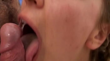 Catia was messed up by the of her friend, but the friend wanted her ass let alone