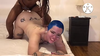 Fiz uma festinha em casa e chamei as tica argetina agredir ela gostoso