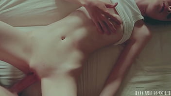 I had sex with my first fan, and as a gift I received his sperm on my face - Elena Ross