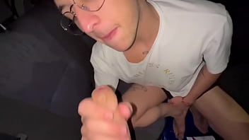 Meu amigo sarrou e depois me fodeu no pelo - Euerickdiaz