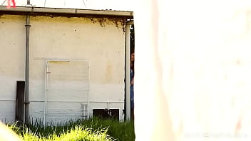 Aussie watches while we play