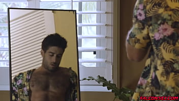 Falconsex.com - Boyfriends Beau Butler and Diego Sans have poolside sex. After taking a shower both strip and Beau instantly wraps his lips around Diego&#039_s thick cock