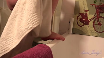AuntJudys - Shower Time with 45yo Busty Amateur Housewife Vicky-Anne