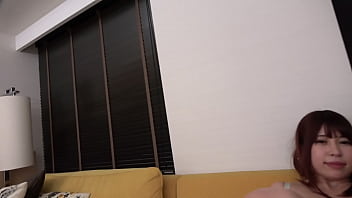 美乳巨乳でわがままボディなエロ娘とハメ撮り Gカップのたわわなおっぱいが最強むち感BODY 。乳も最高級なら顔も最高級。正常位や騎乗位で揺れまくるおっぱいがたまらなくエロい。https://onl.la/xLpvfRC