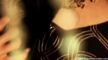 Seductive Dance From Sensual Indian Beauty Enjoyment