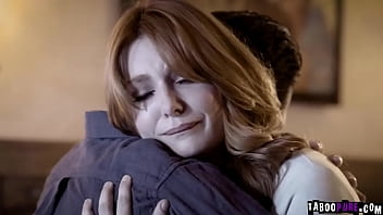 Boyfriend ask his girlfriend to comfort his lonely and she agrees