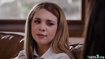 Cheerleader Jane Wilde shows the lesbian way to troubled teen Gabbie Carter