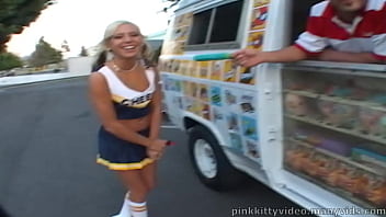 Kacey Jordan Bangs Her Mouth With Ice Cream Before Sex