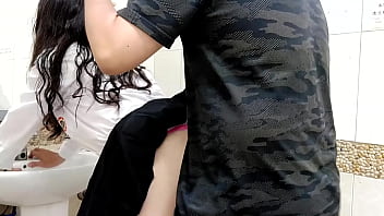 taiwanese crossdresser fuck in public toilet and get a creampie