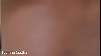 Fui pro motel peguei a morena de supresa e gravei a foda com ela escondida. Ela mamou que nem uma cadela no cio e depois ainda pediu pra fuder o cuzinho gostoso veja como fico essa foda toda