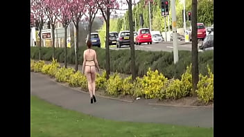 Flashing Redheads Insane Public Nudity by biggest uk shopping centre Merry Hill