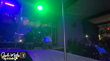 Yo y mi novia YamilethRamirez hacemos show en sexo en vivo en Michoac&aacute_n y se vienen en su boca