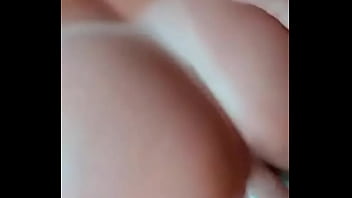 Fue a darse su vacuna y se la dieron con la jeringa de carne