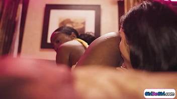 Ebony unaware she licks her asian