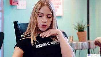 Public sex in a coffee shop - Khloe Kapri and Kiarra Kai