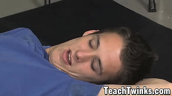 Twink students Levon Meeks and Leo Page anal fuck and cum