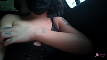 Sua namorada fazendo gracinha dentro do uber