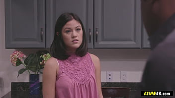 Kendra Spade&#039_s Texting leads to drilled by BBC