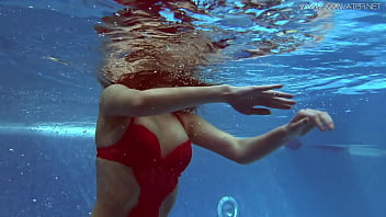 Watch Lina Mercury in red lingerie underwater