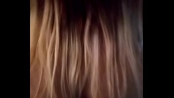 Rubia tentaci&oacute_n montando buena verga en lima bre&ntilde_a 943 985 234