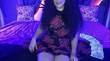 JOI en espa&ntilde_ol | Te leo las cartas y te doy instrucciones para sacar todo |  Capitulo 1 Especial noche de brujas| Agatha Dolly