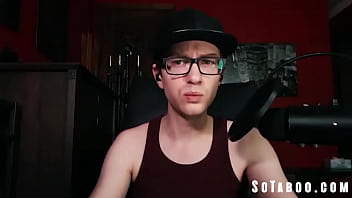 Gabbie Carter Bullies Her Stepbro With Consequences If He Doensn'_t Watch Her Masturbate