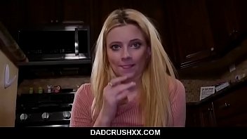 On Her Knees For Daddy&#039_s Cock - Riley Star
