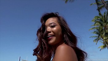 Jules Jordan - Great Day For A Stroll On South Beach With Vina Sky