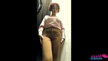 HOT MILF TRIES ON CLOTHES IN FITTING ROOM!