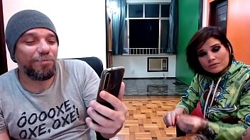 PORNSTAR JUHSIOUX RESPONDENDO PERGUNTAS PICANTES E INDECENTES DO PUBLICO