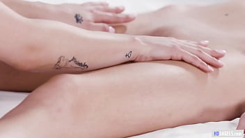 Art Of Pussy Eating By Hot Babes - Kristen Scott, Kenna James