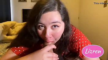 Ven a ver como lo chupa esta chilena