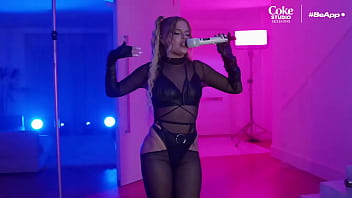 Lu&iacute_sa Sonza De Lingerie Rebolando em Live