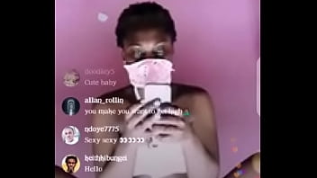 Nigerian girl twerk on Instagram live 2