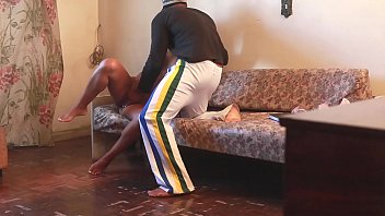 Casais em fú_ria fazendo sexo quente, transando como os casais apaixonados transam.