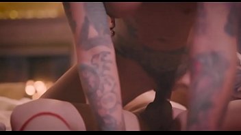 big booty shemale fucks girl