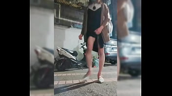 戶外露出自慰射精