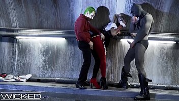 Harley Quinn Fucks Joker &_ Batman